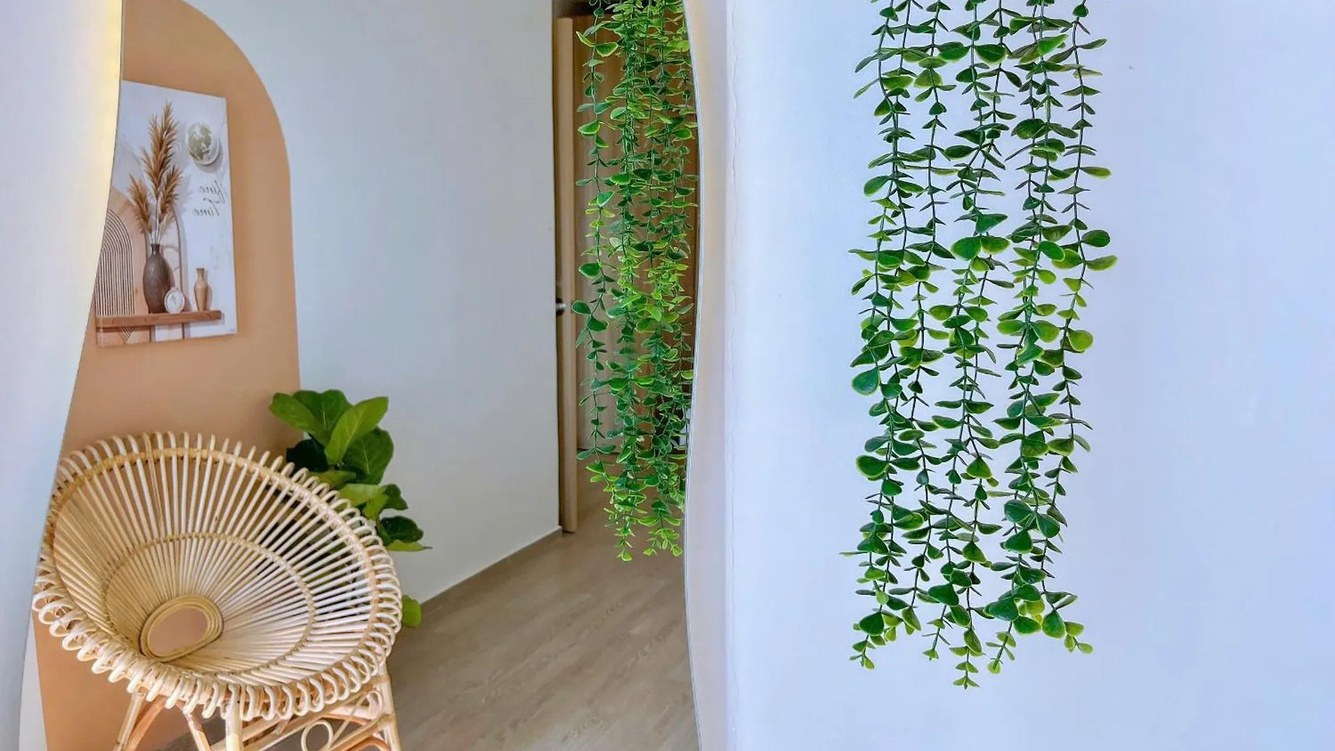 Vung Tau Can Ho 1-2-3Phong The Song Ho Boi Vo Cuc Trang Homestay 아파트 붕타우