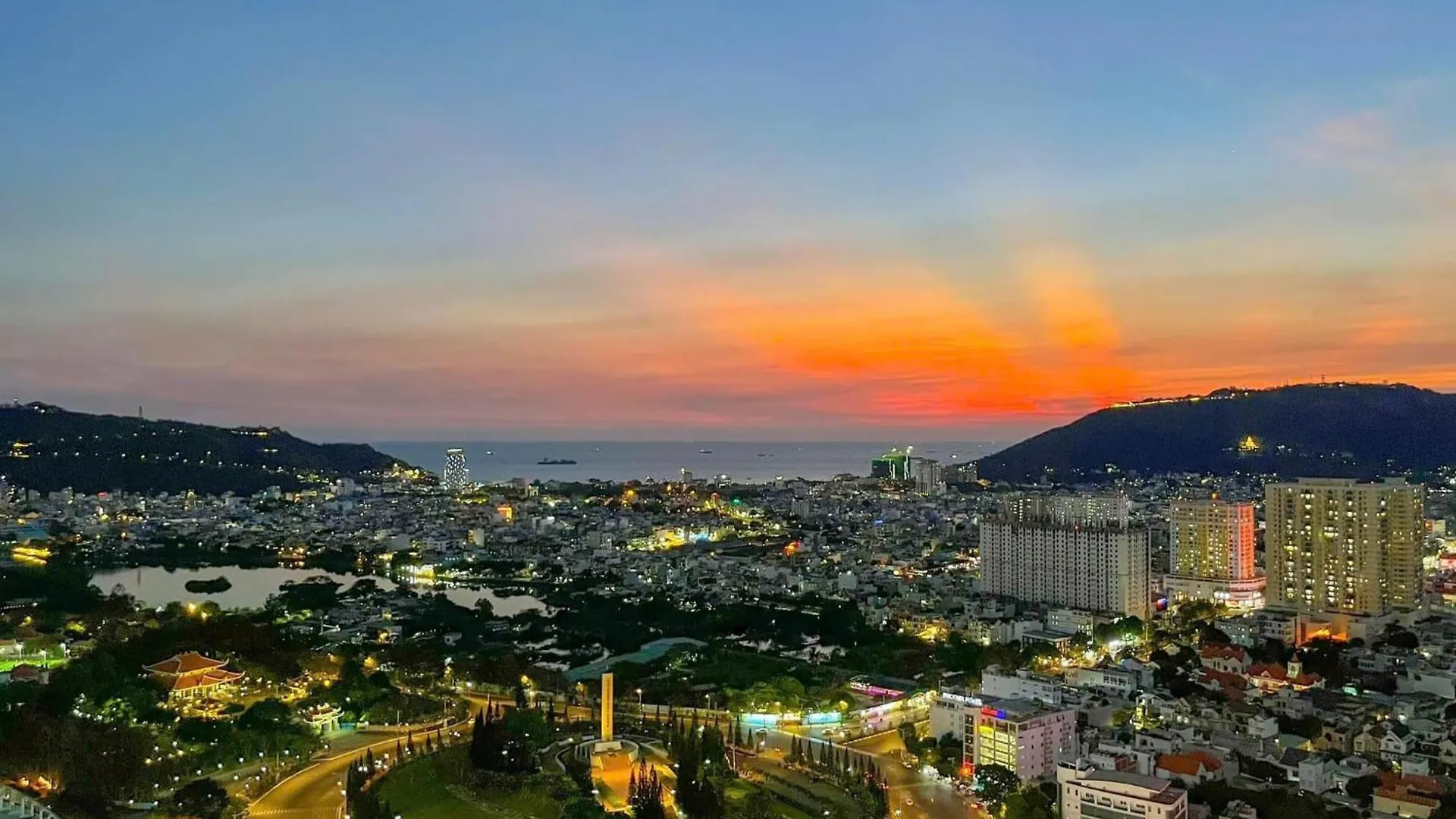 Vung Tau Can Ho 1-2-3Phong The Song Ho Boi Vo Cuc Trang Homestay Vietnam